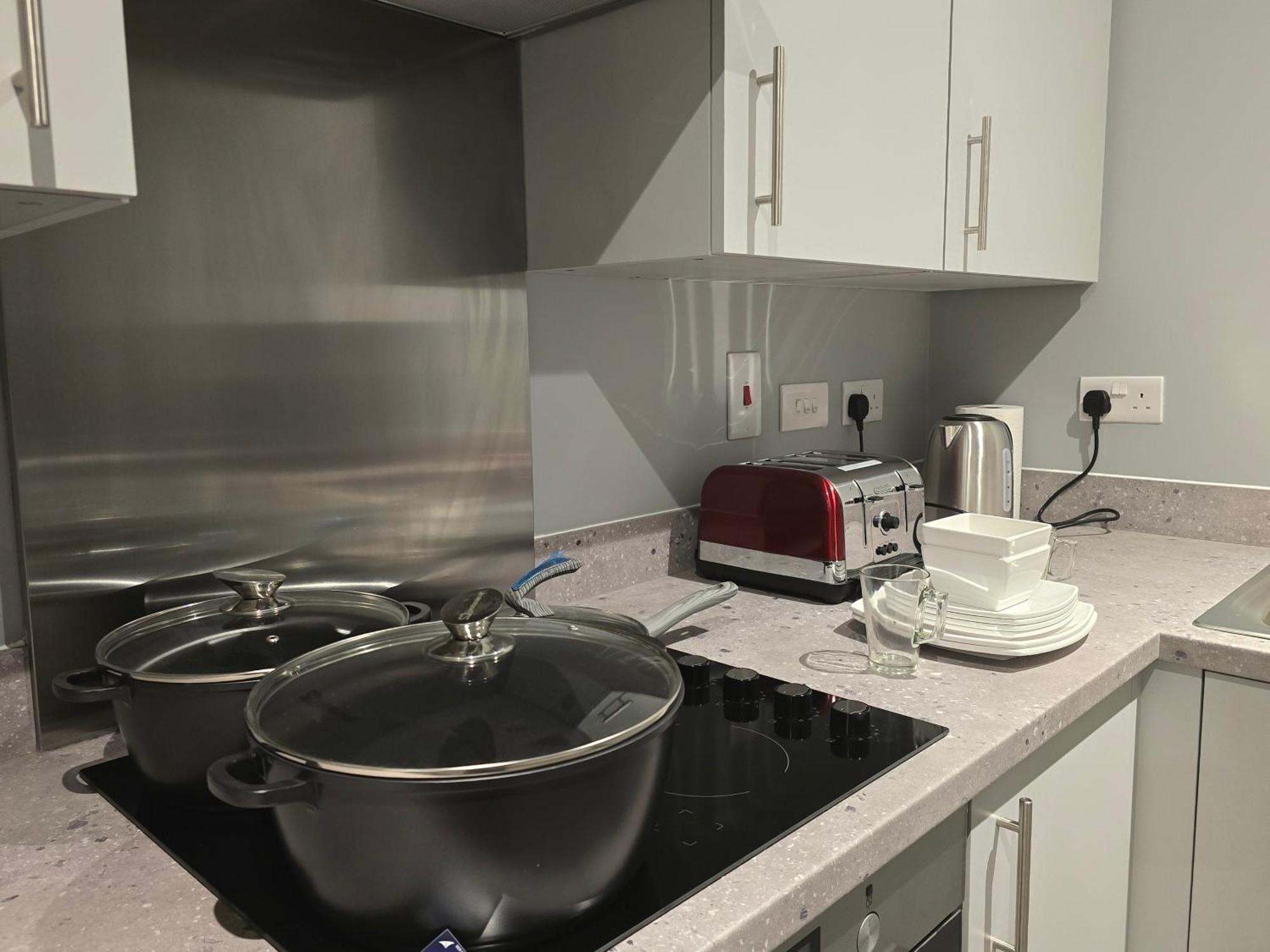 Well-preserved 2 Bedroom Flat Around Ricoh Arena-coventry Fc Appartement